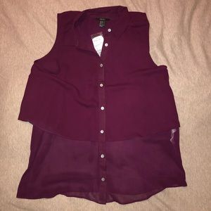 Women’s button up sleeveless blouse